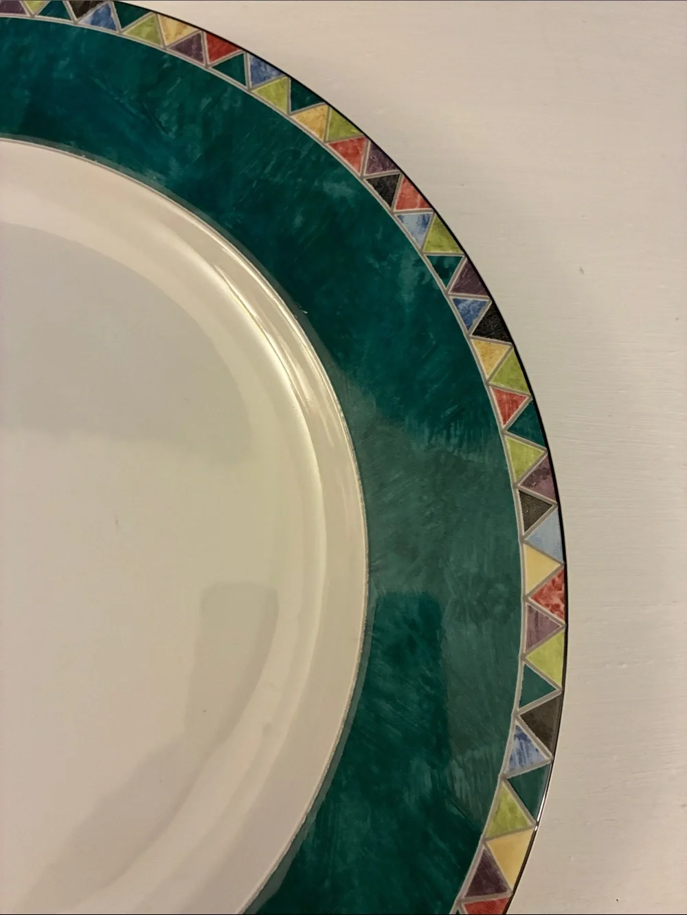 PTS International Interiors Carmen Chop Plate 12”